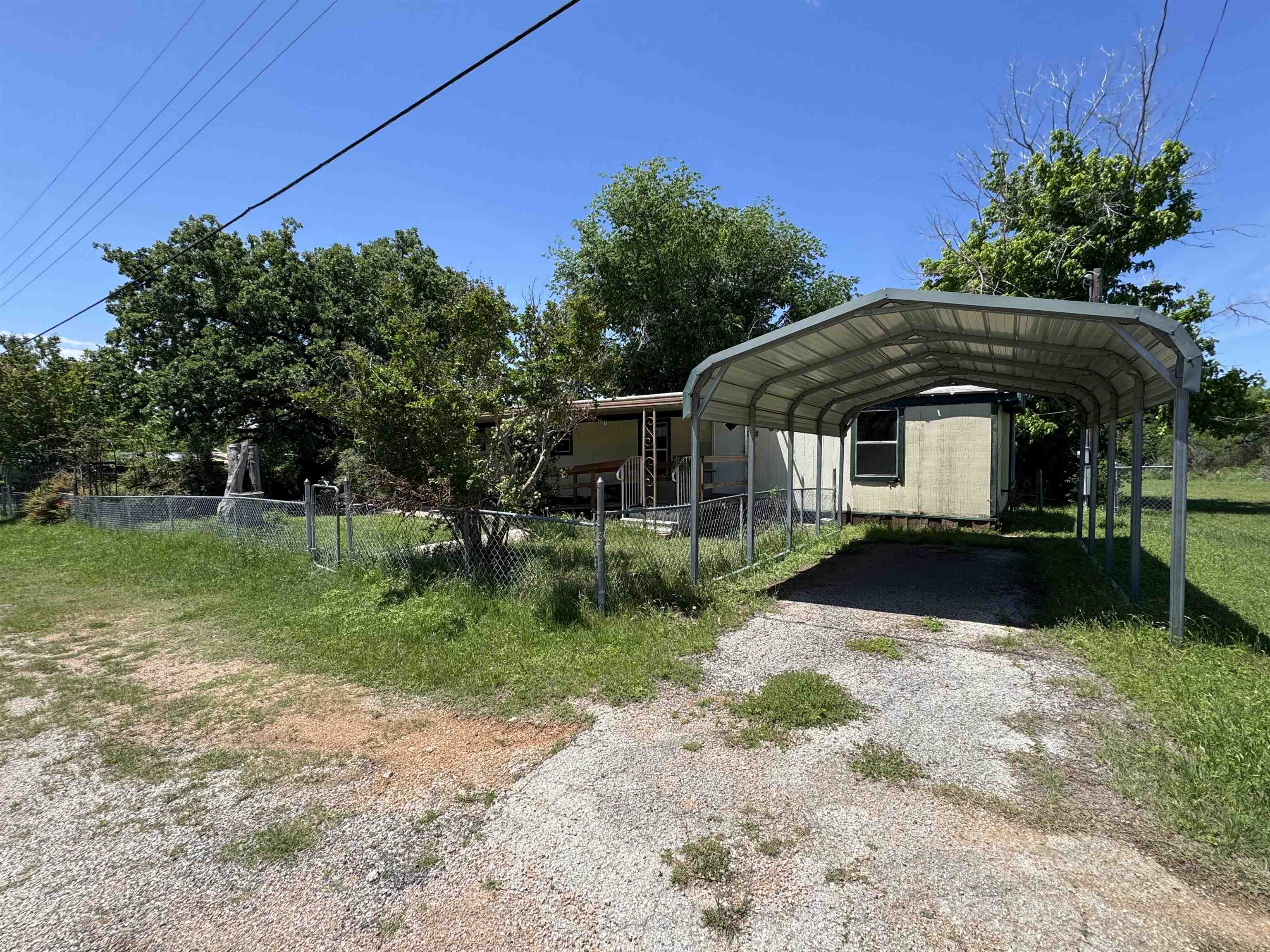 635 Village Loop