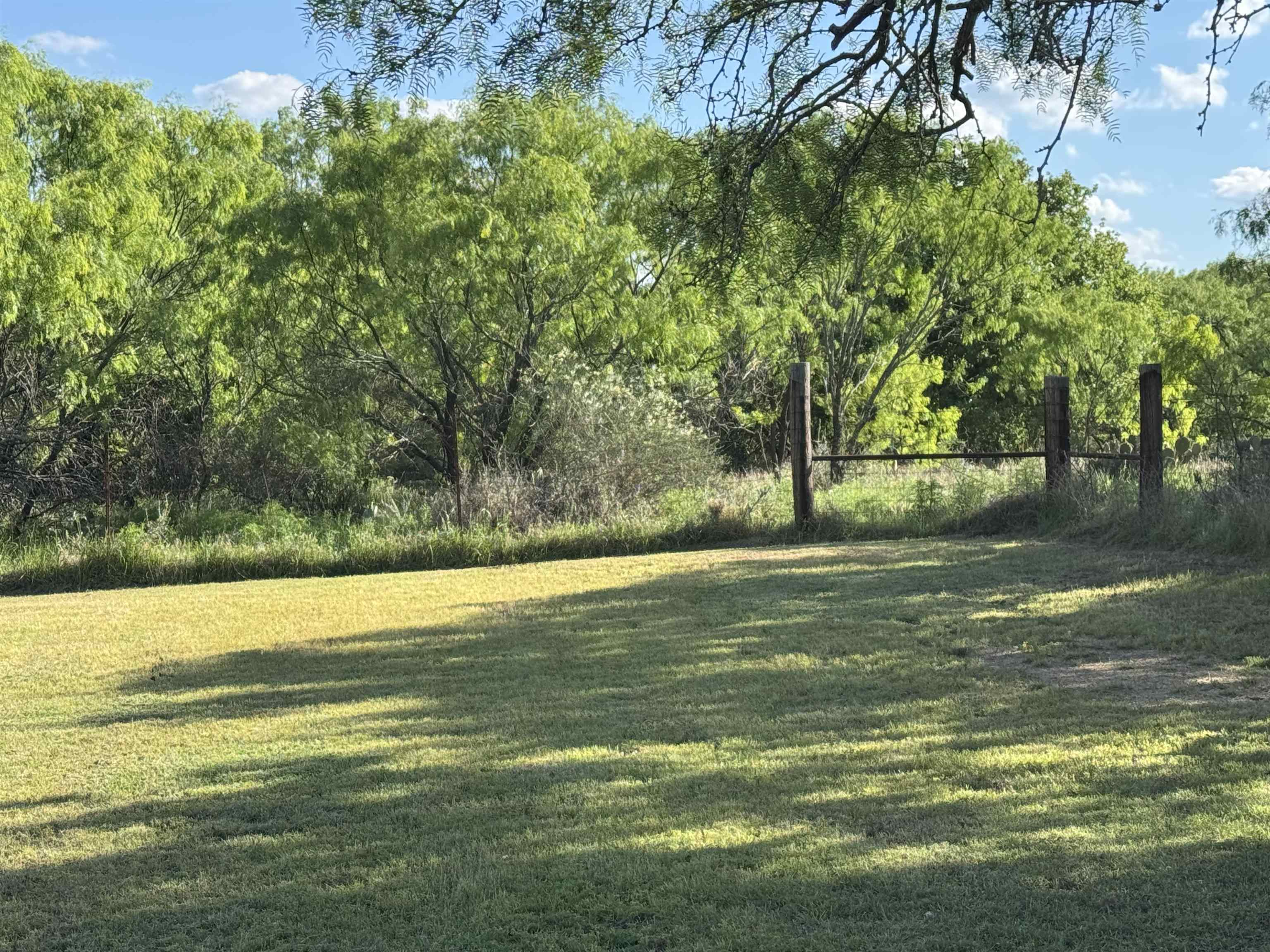 635 Village Loop
