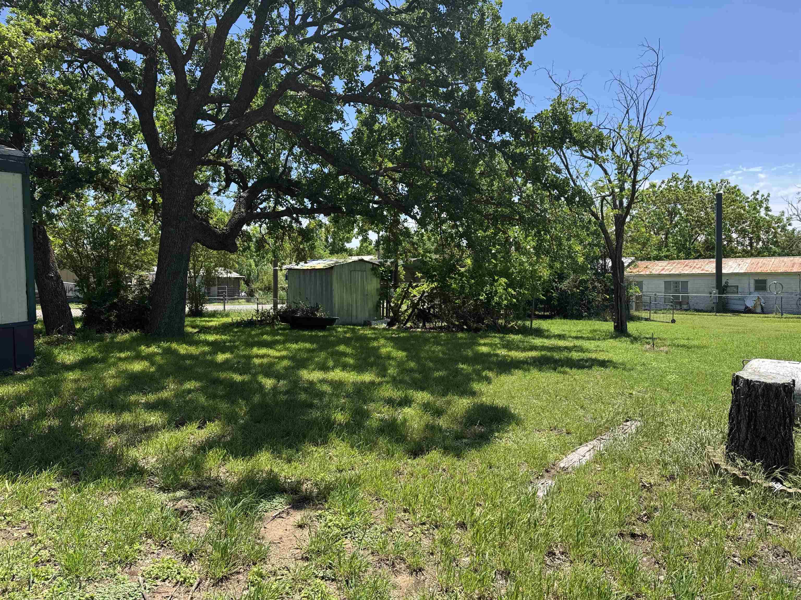 635 Village Loop