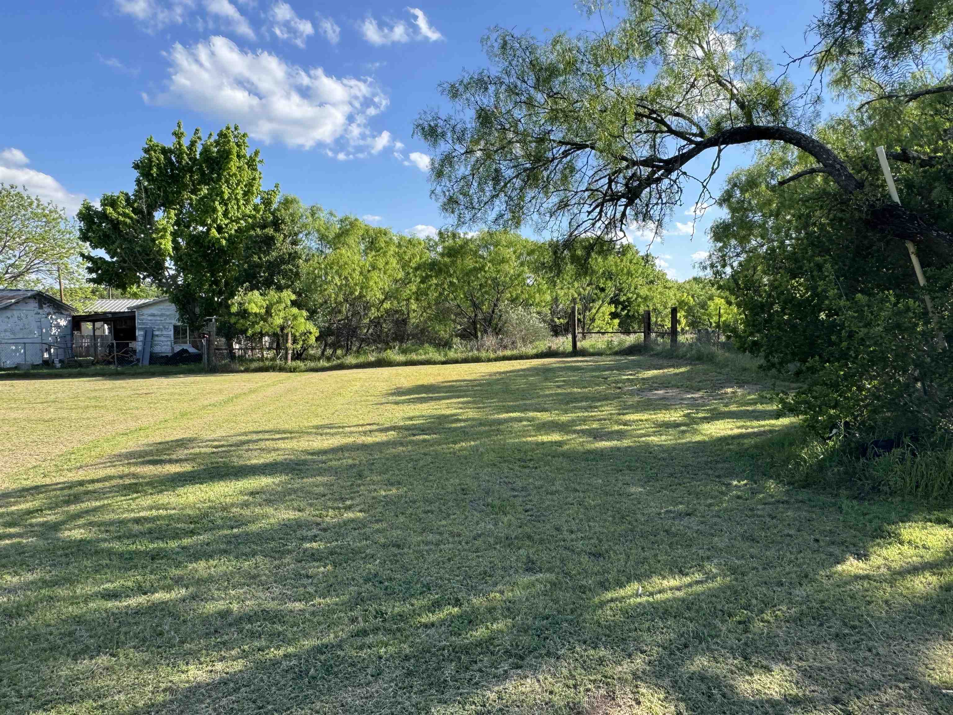635 Village Loop