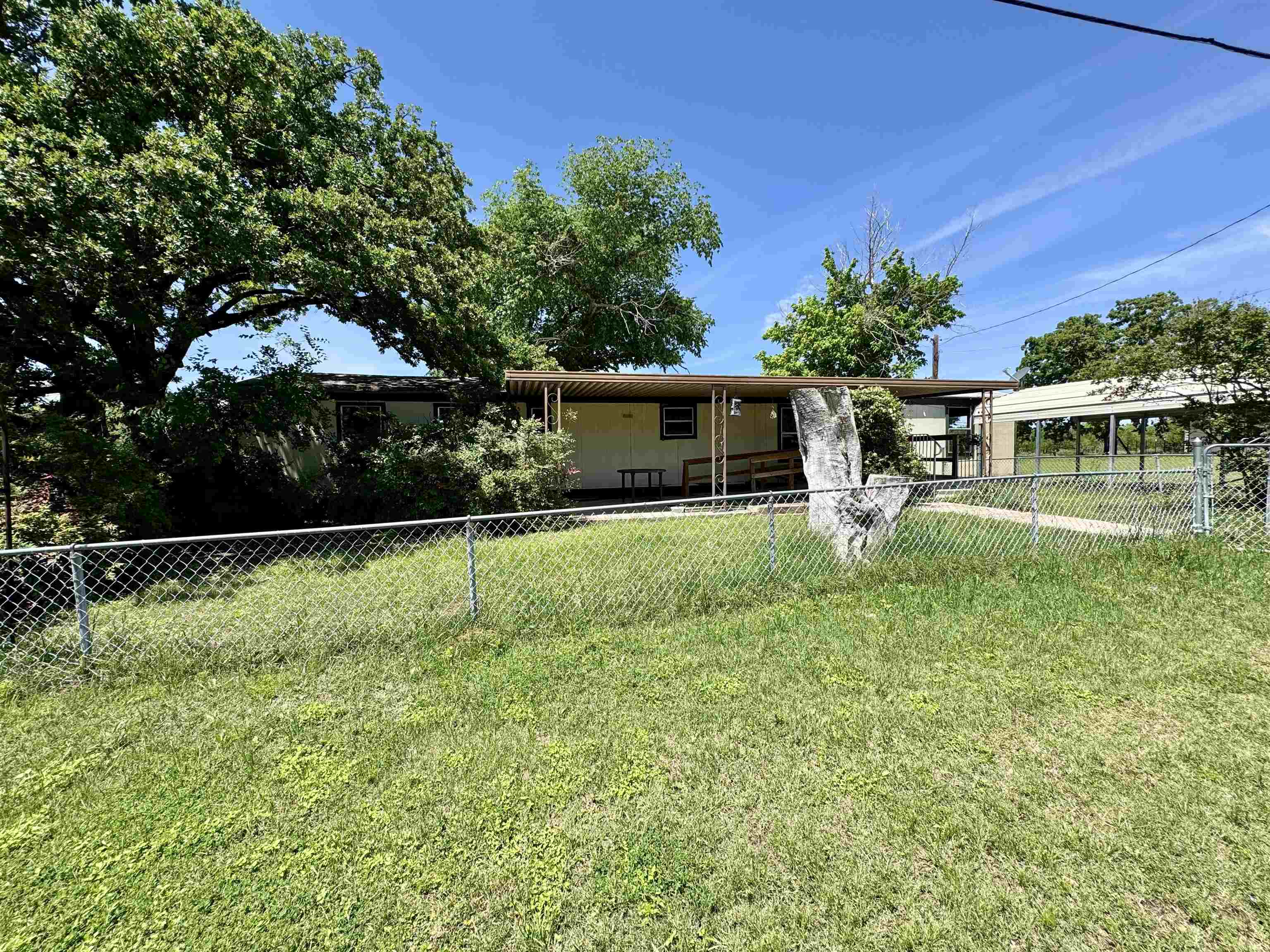 635 Village Loop