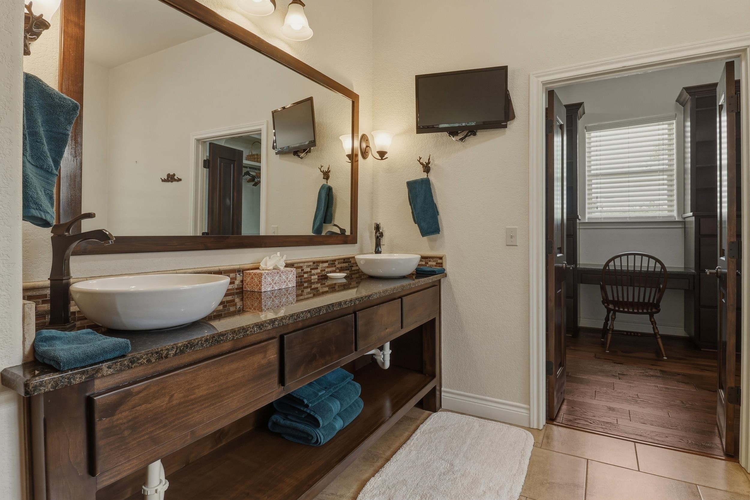1200 Long Mountain Dr.
