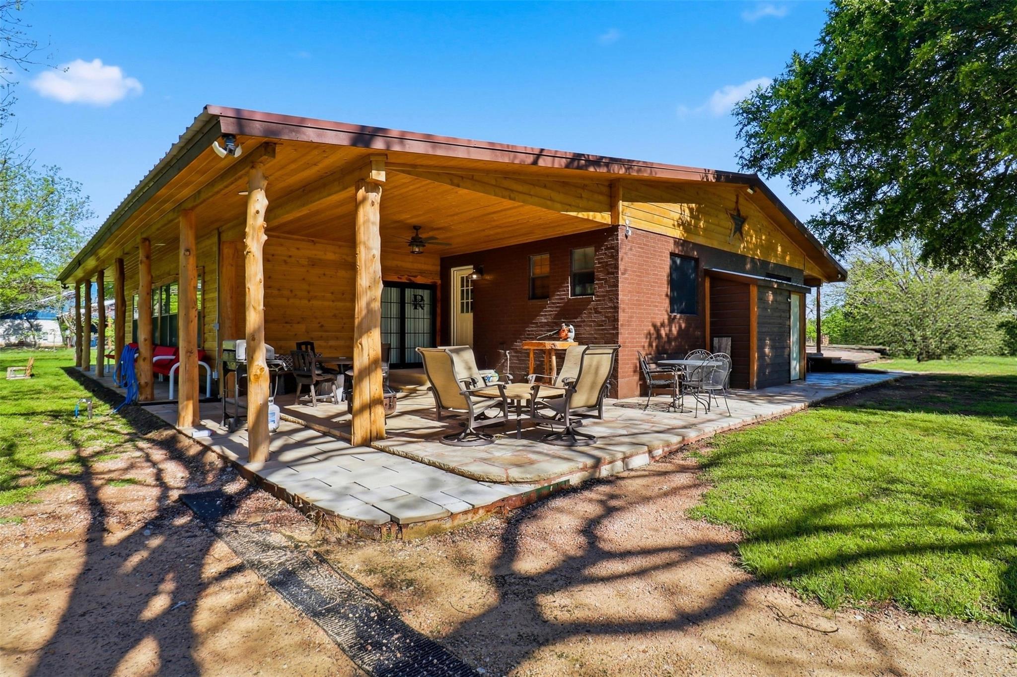 1204 S Gabriel DR