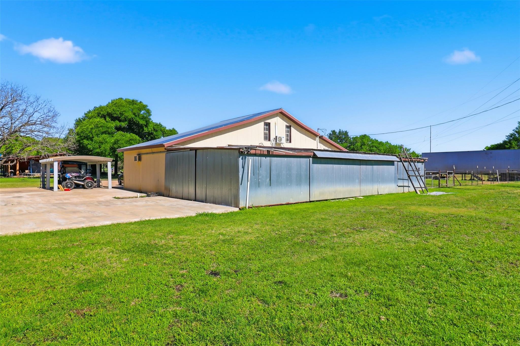 1204 S Gabriel DR