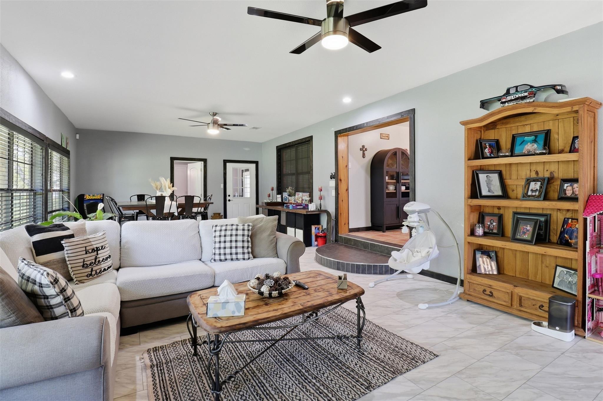 1204 S Gabriel DR