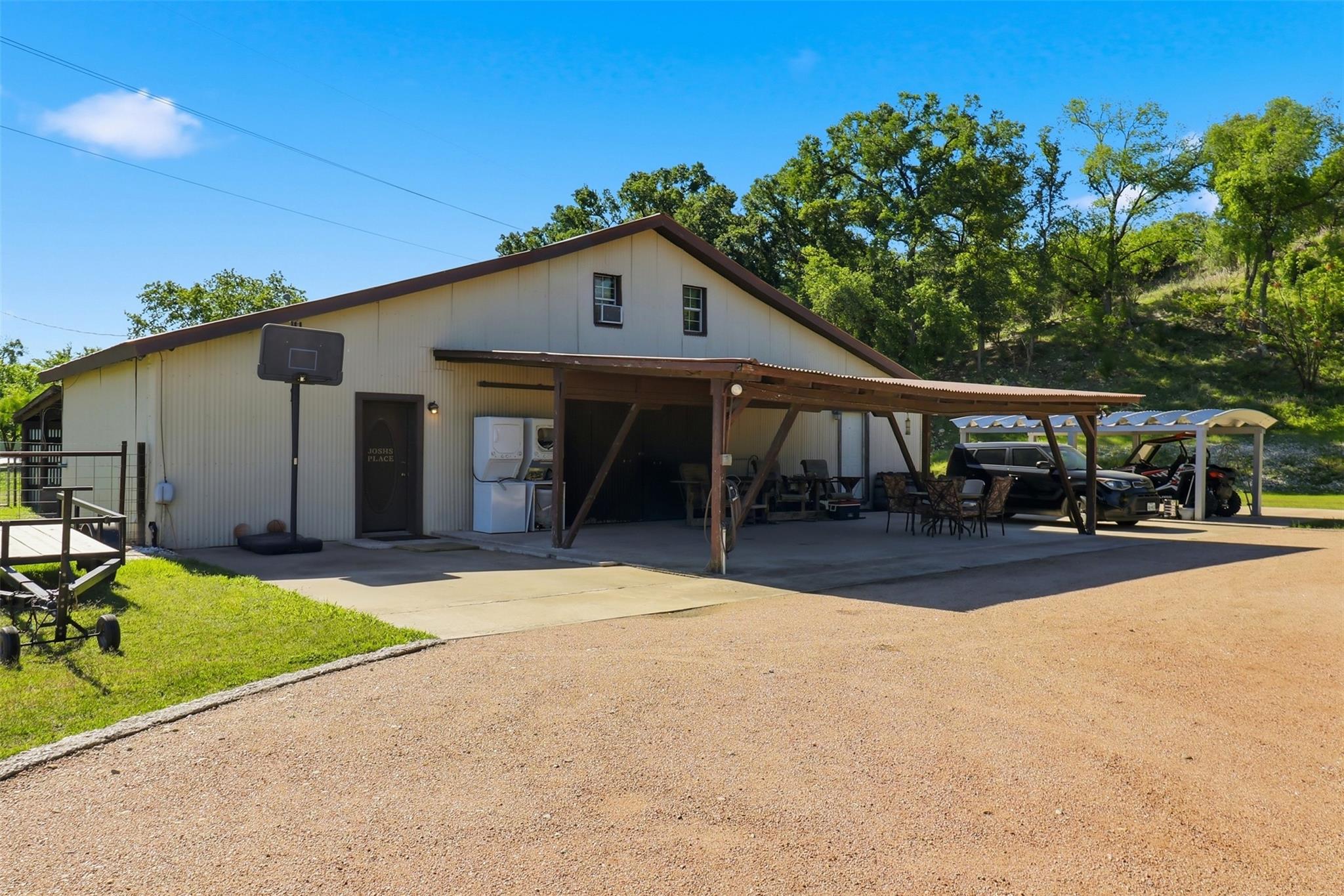 1204 S Gabriel DR