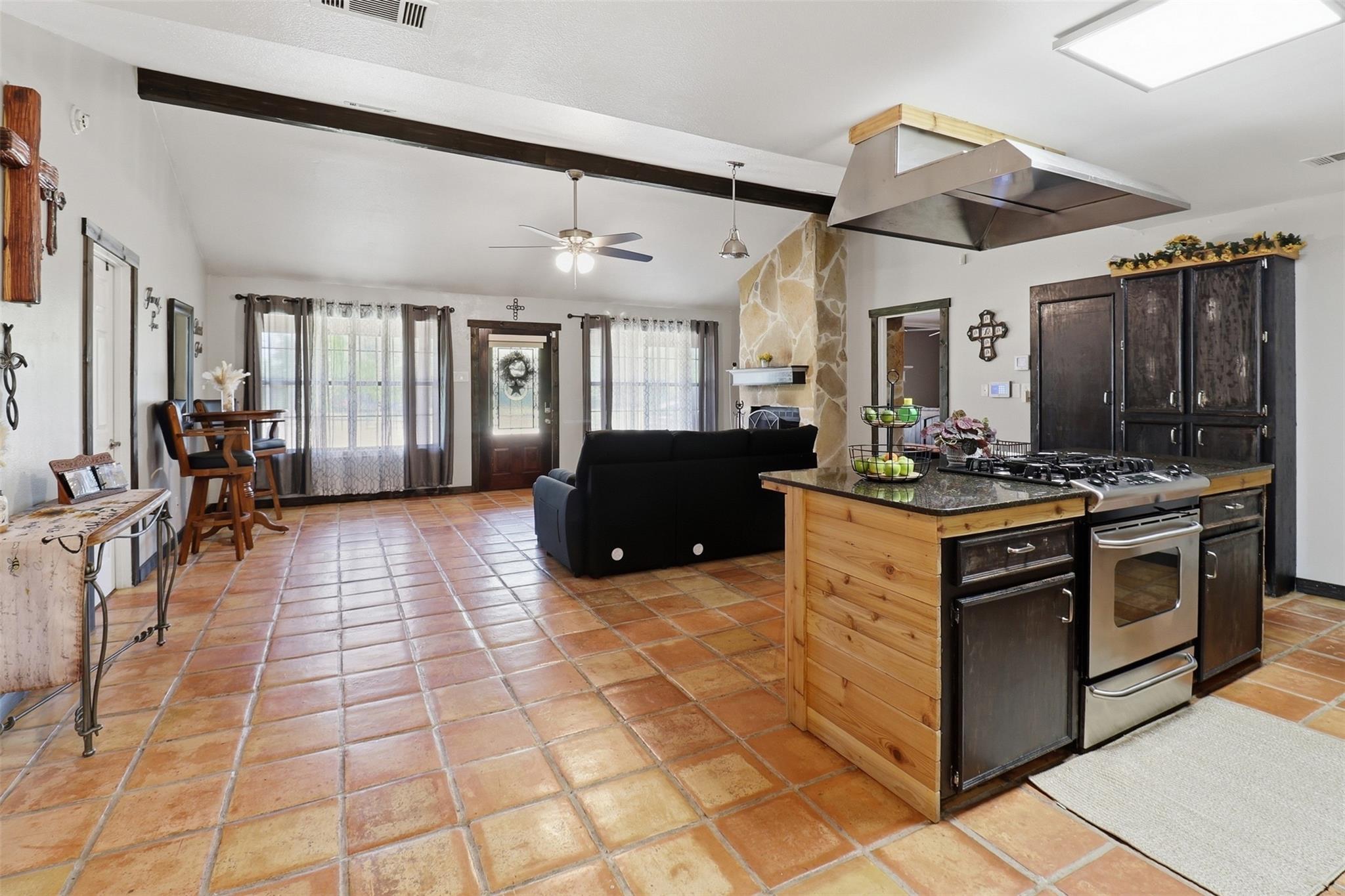 1204 S Gabriel DR