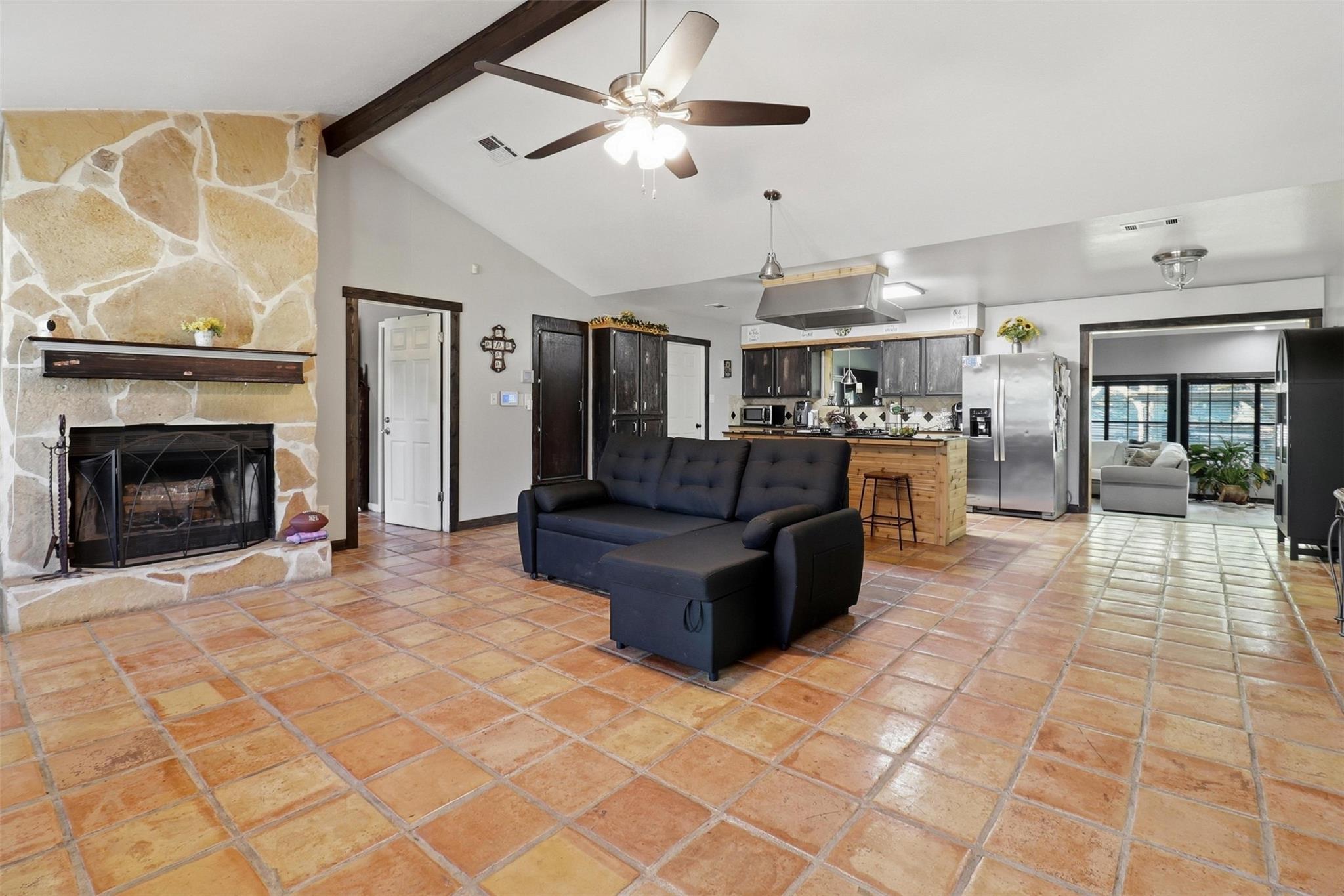 1204 S Gabriel DR