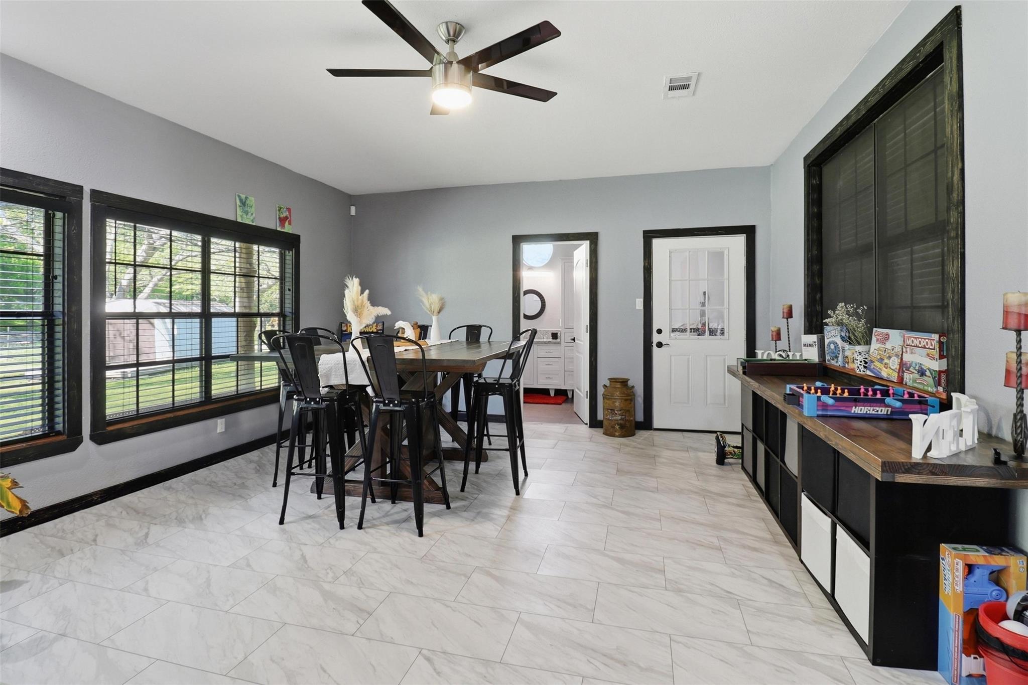 1204 S Gabriel DR
