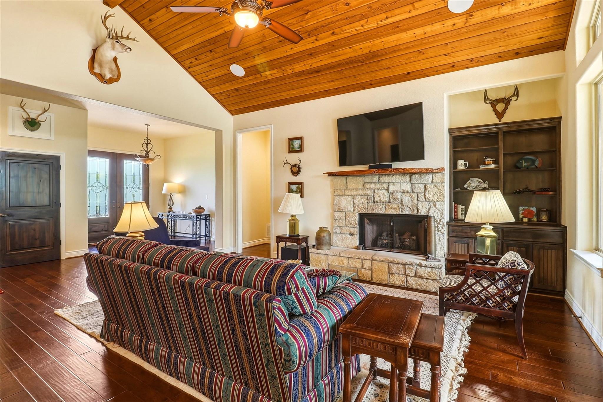 1200 Long Mountain DR