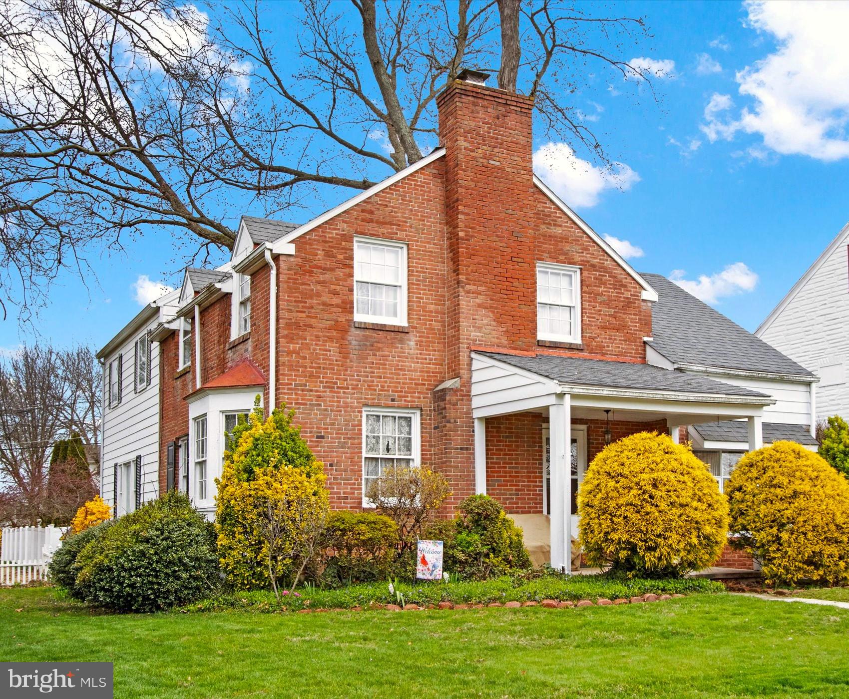 11 Oxford Ave