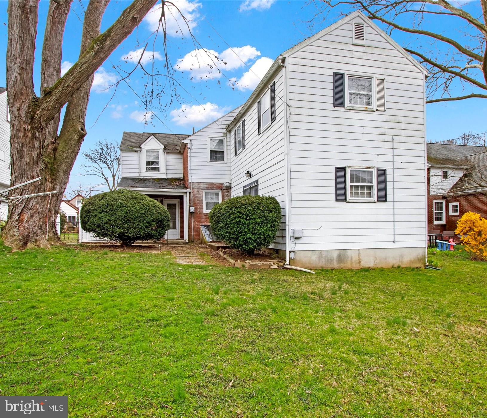 11 Oxford Ave