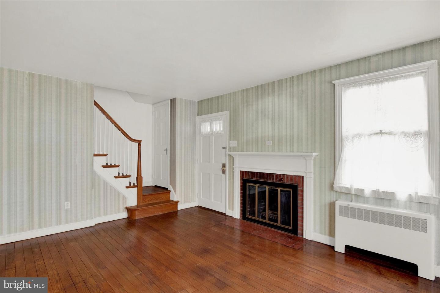 11 Oxford Ave