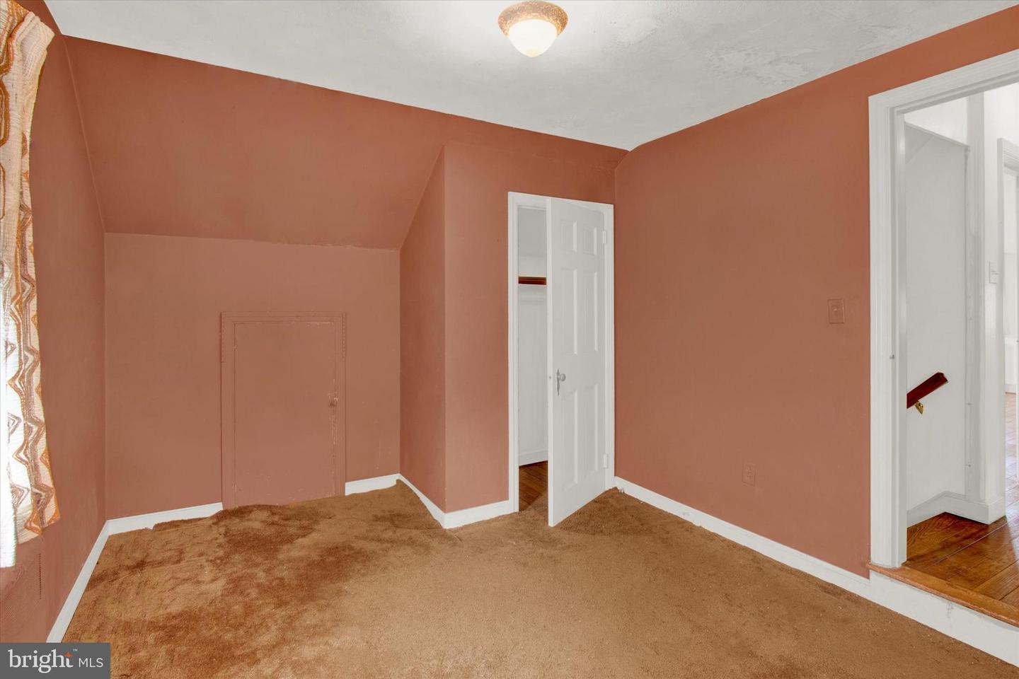 11 Oxford Ave