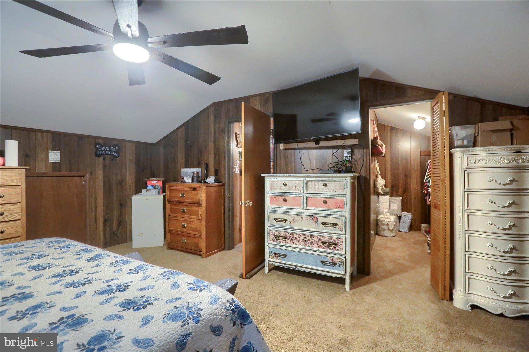 1214 Mountain Rd