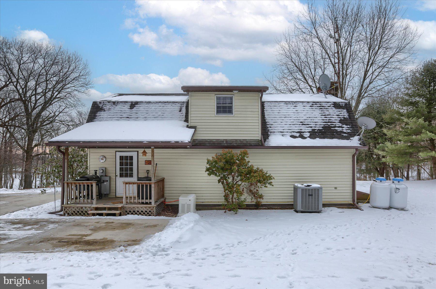 1214 Mountain Rd