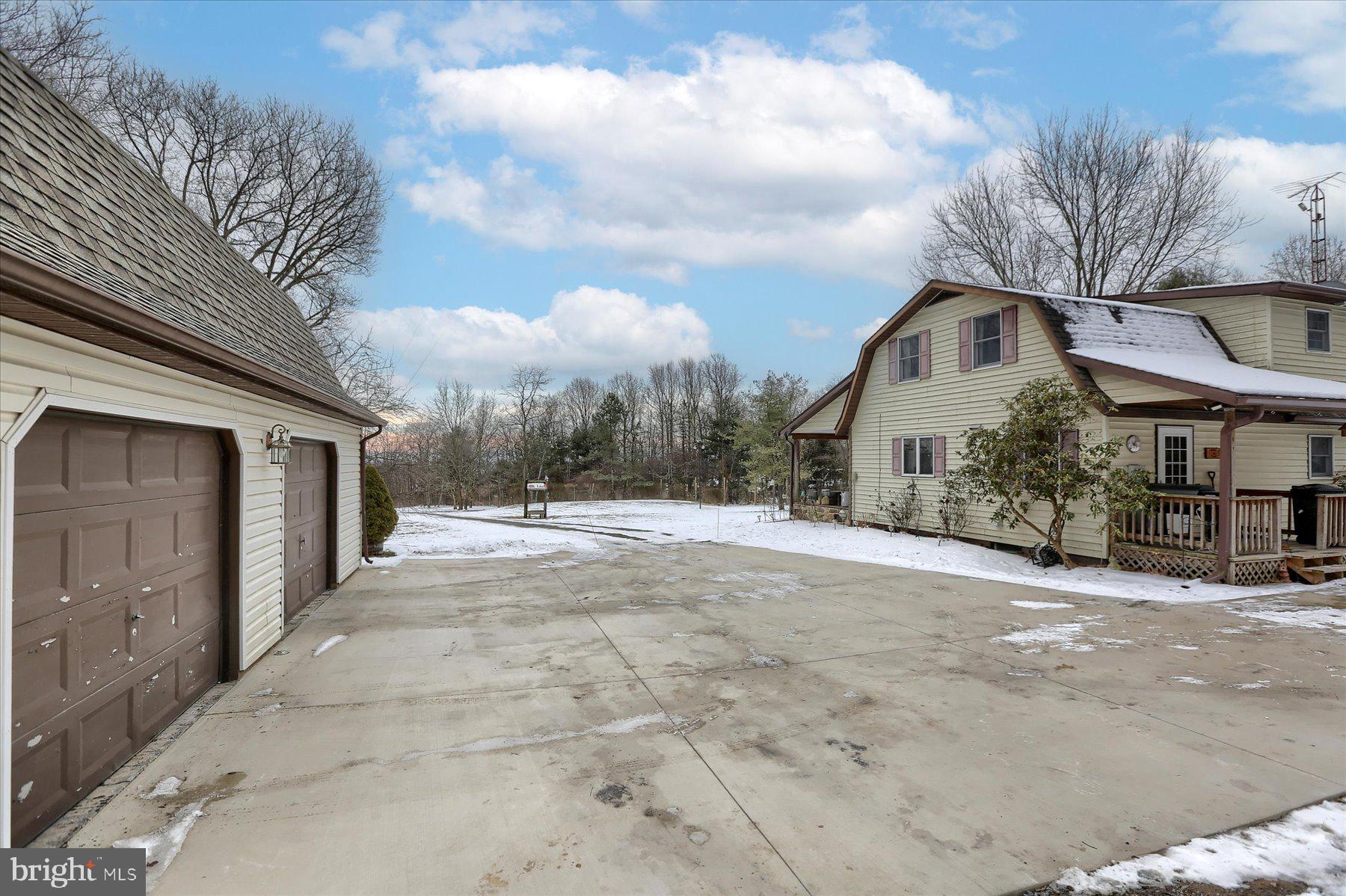 1214 Mountain Rd