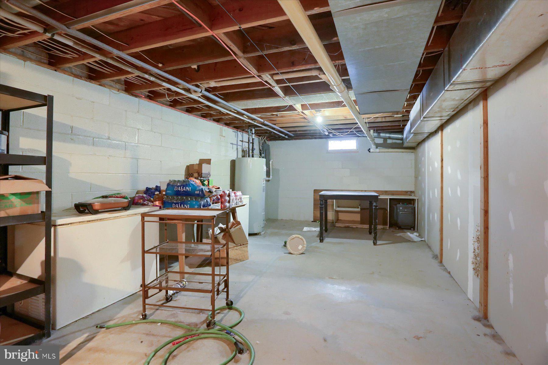 1214 Mountain Rd