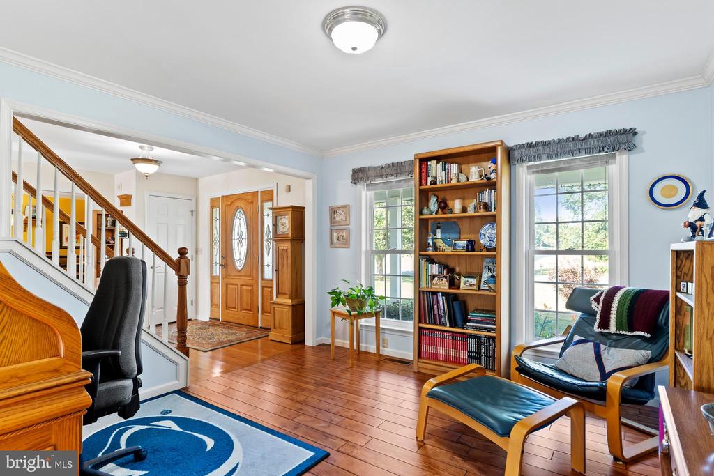 55 CHELSEA LANE