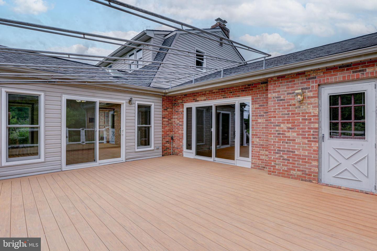 128 Carriage Run Rd