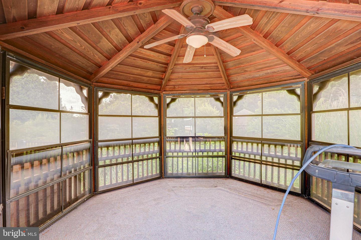 128 Carriage Run Rd