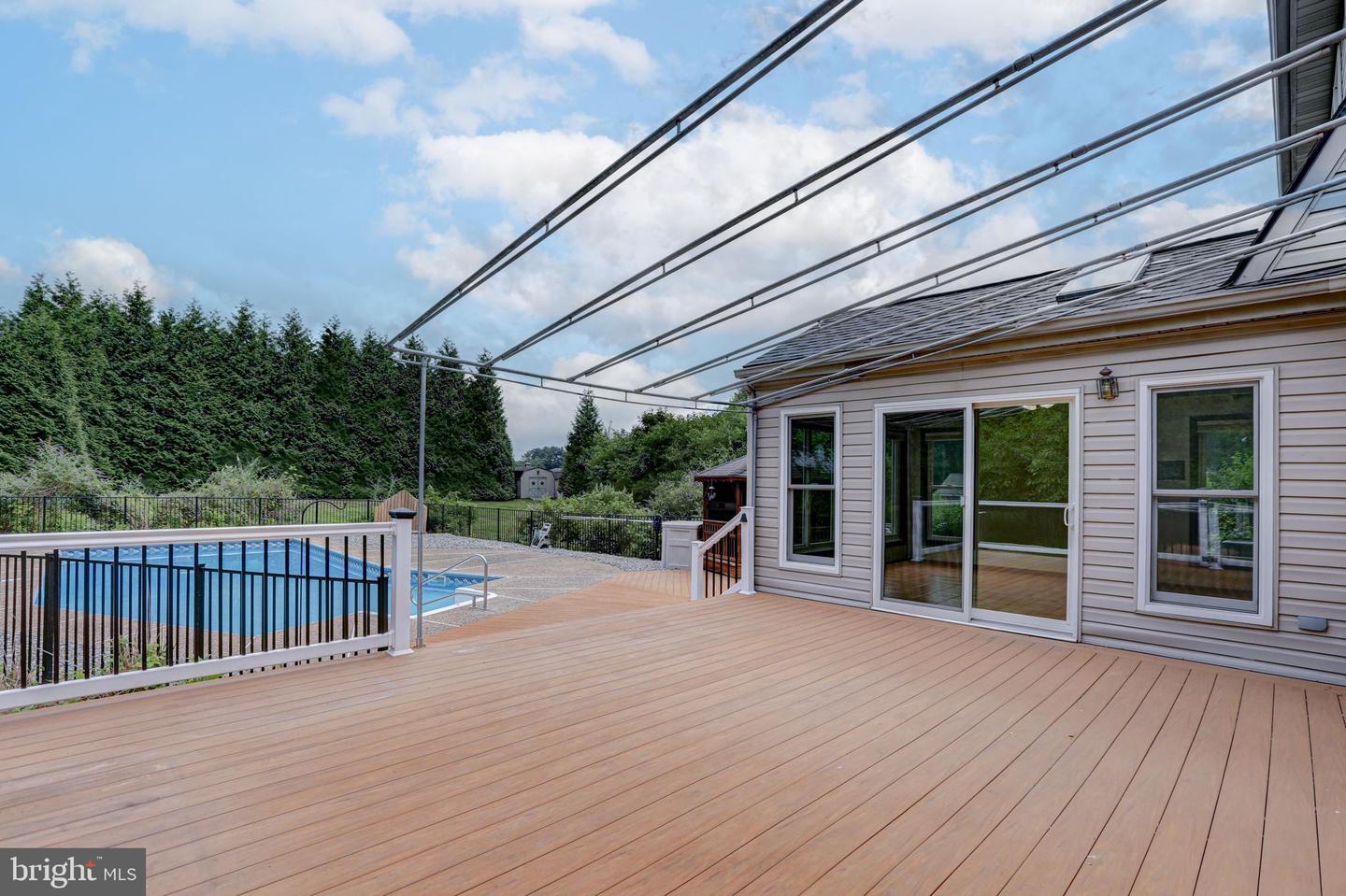 128 Carriage Run Rd