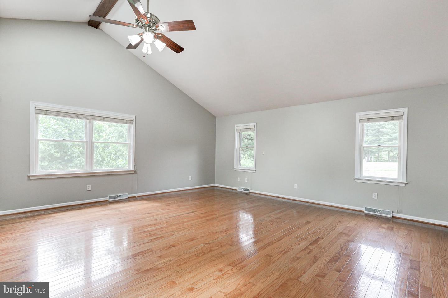 128 Carriage Run Rd