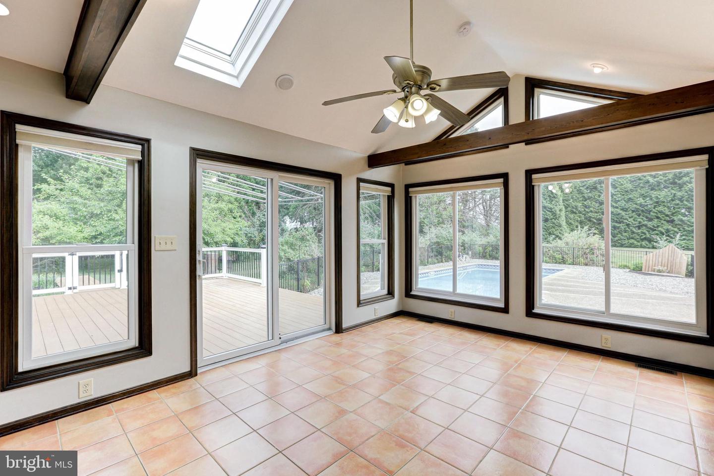 128 Carriage Run Rd