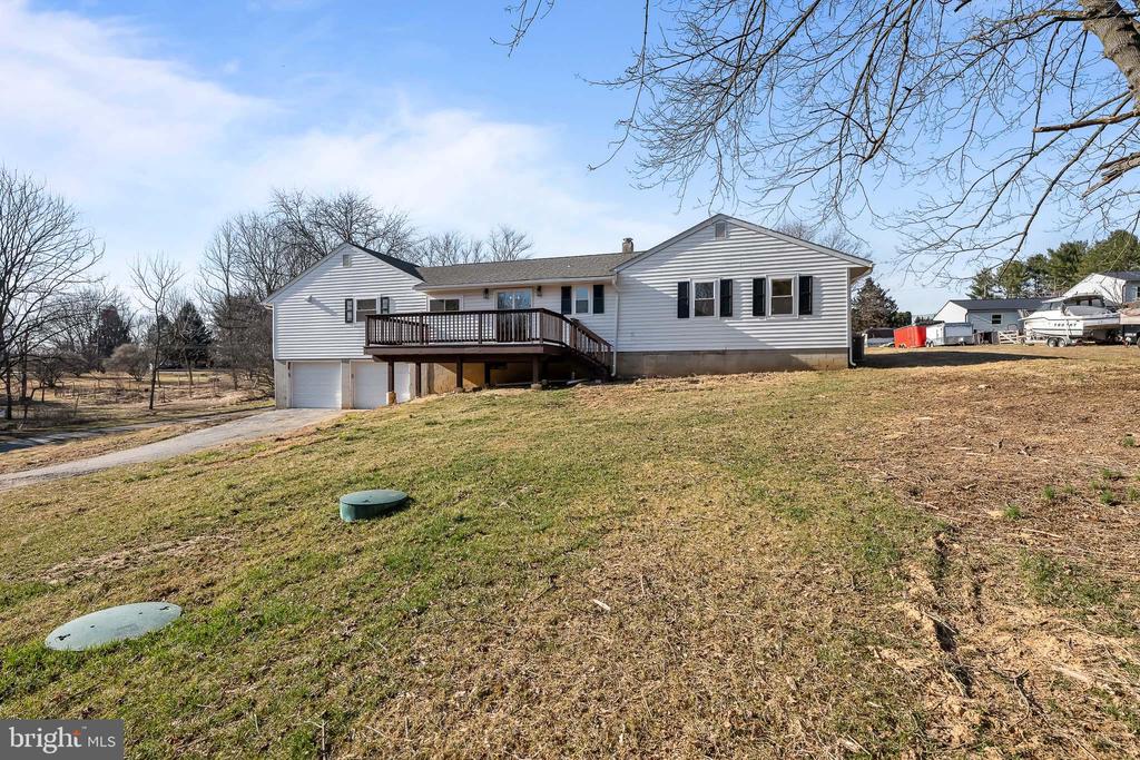 469 W Avondale Rd