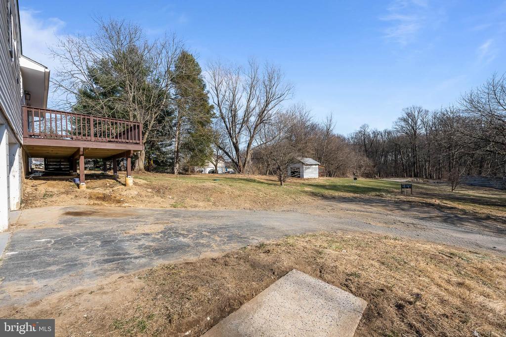 469 W Avondale Rd