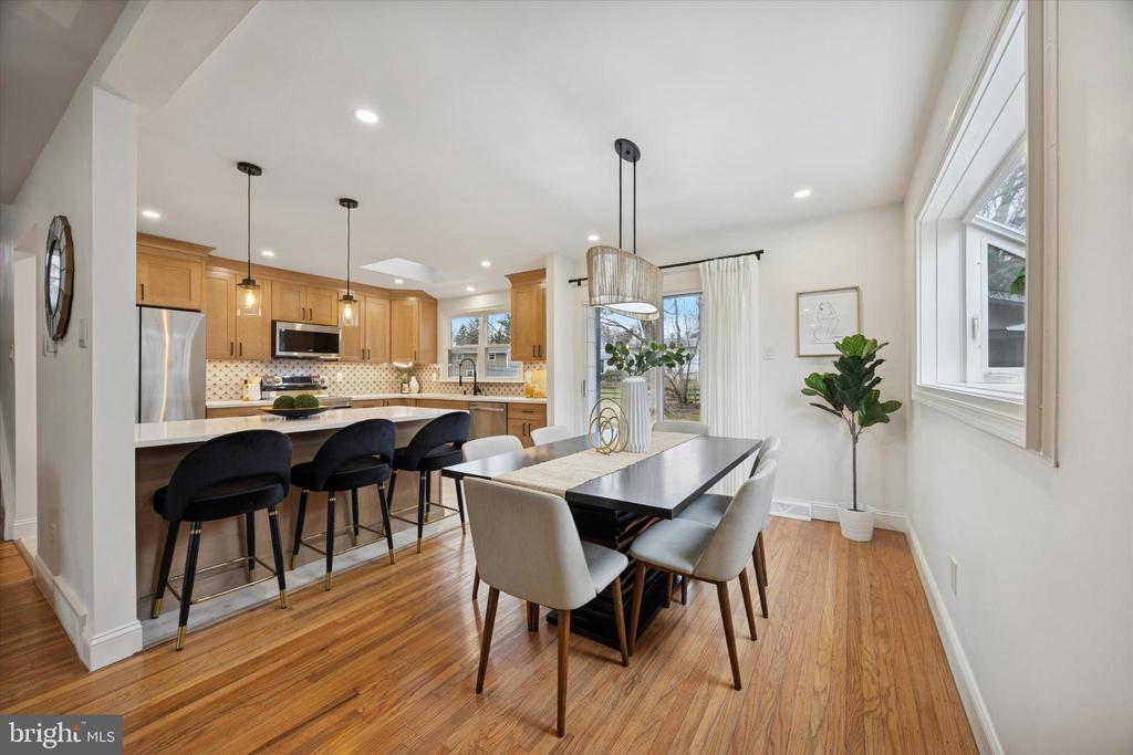 13 WINDING WAY