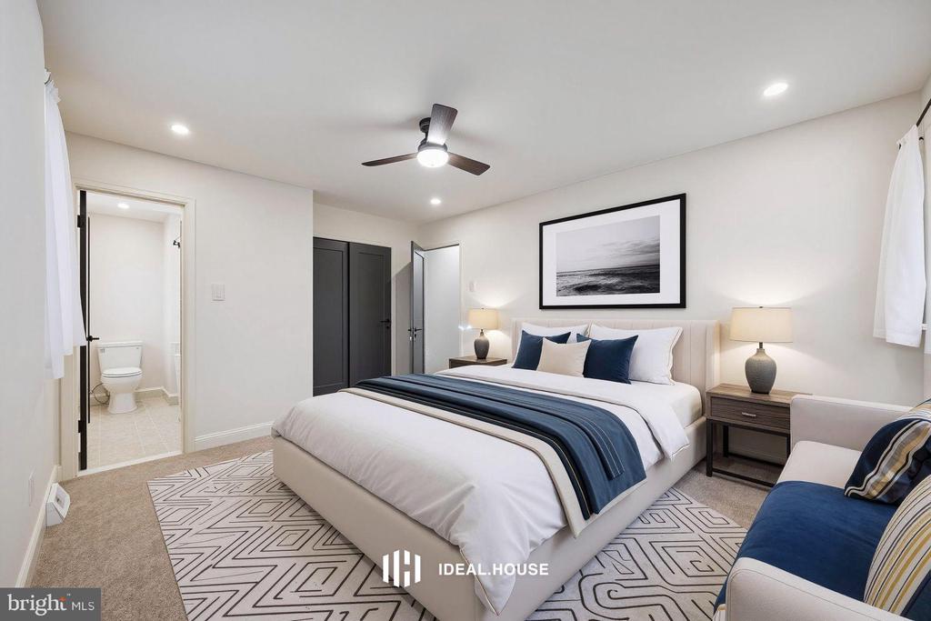 13 WINDING WAY