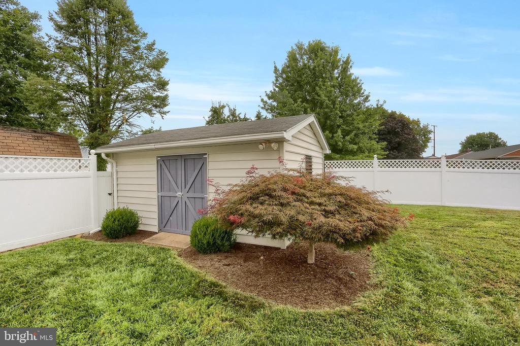 701 LENTZ AVENUE