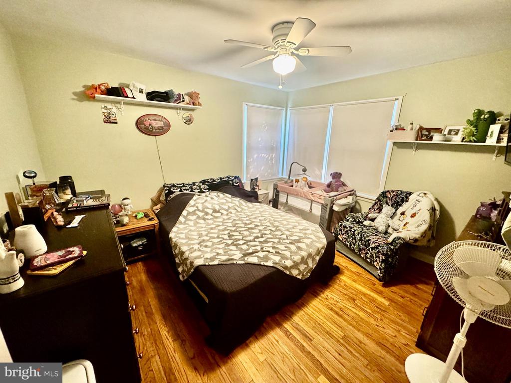 144 POPLAR STREET
