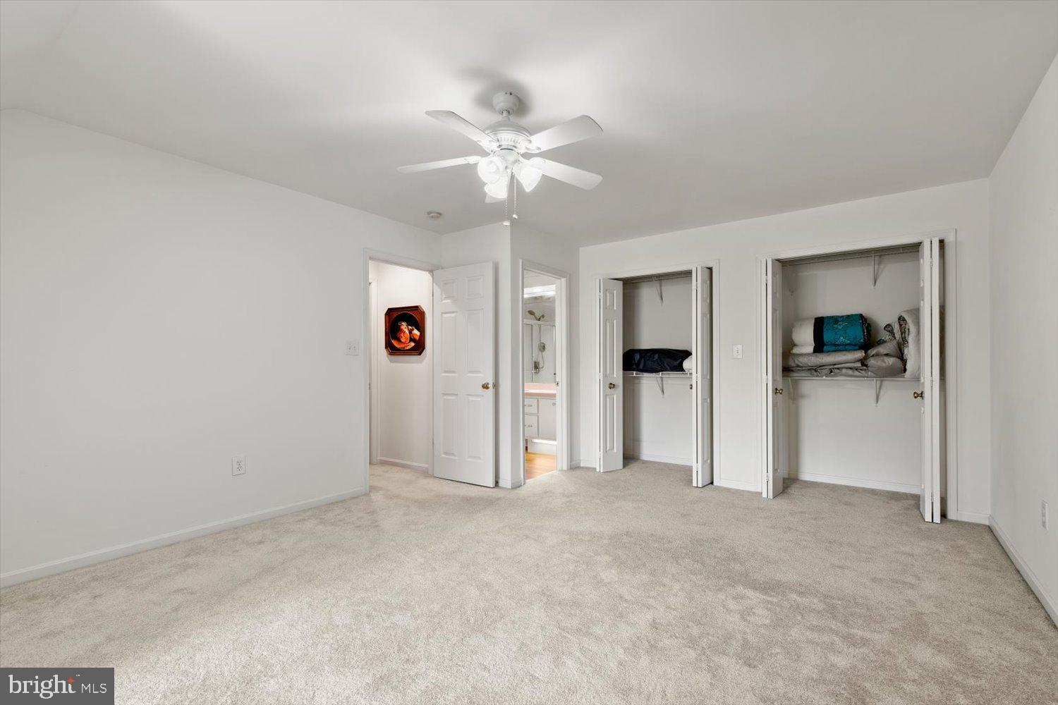 541 School Ln