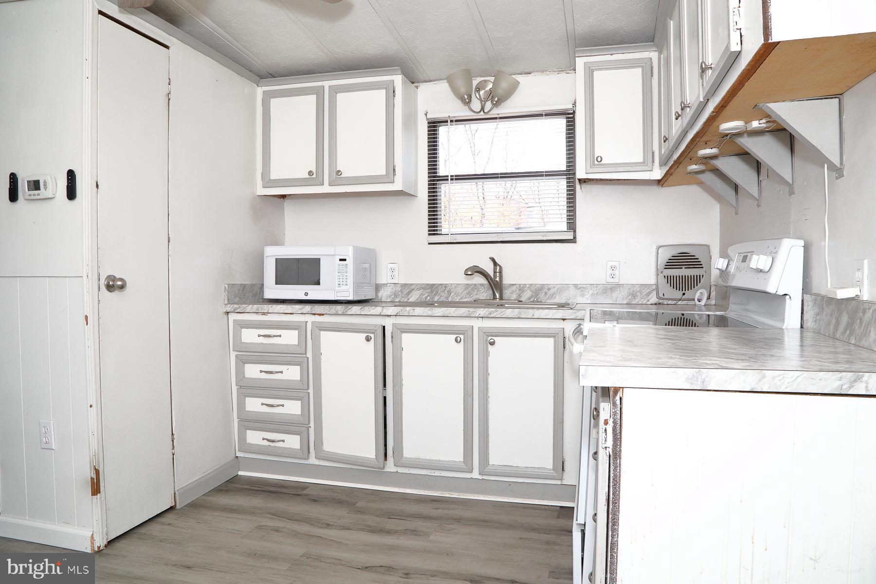 55 Conrad Ln