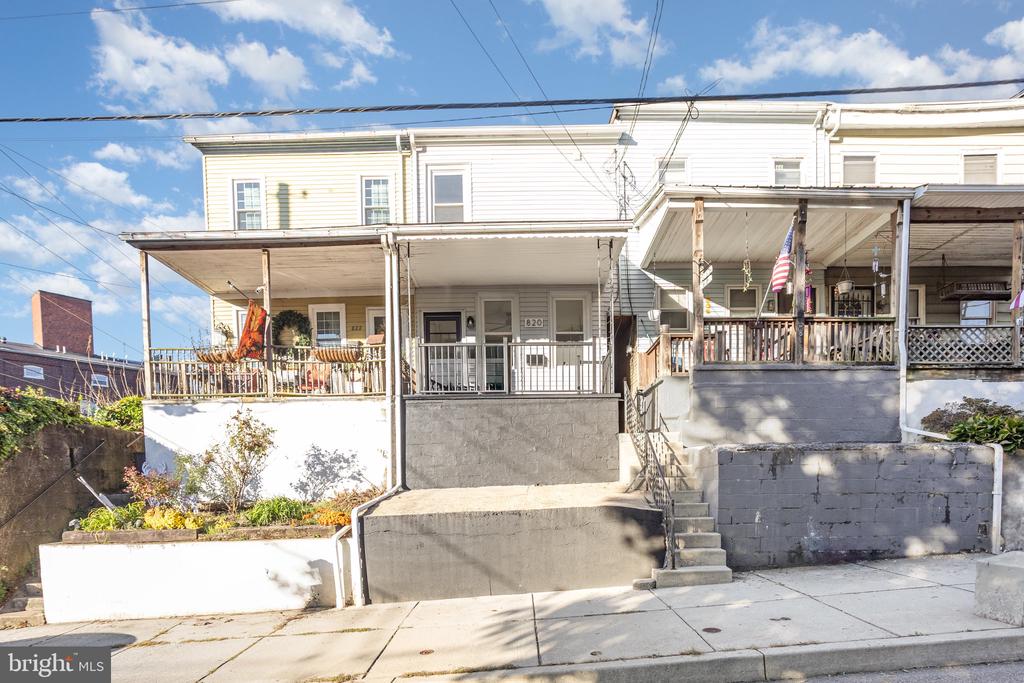 820 PLANE STREET