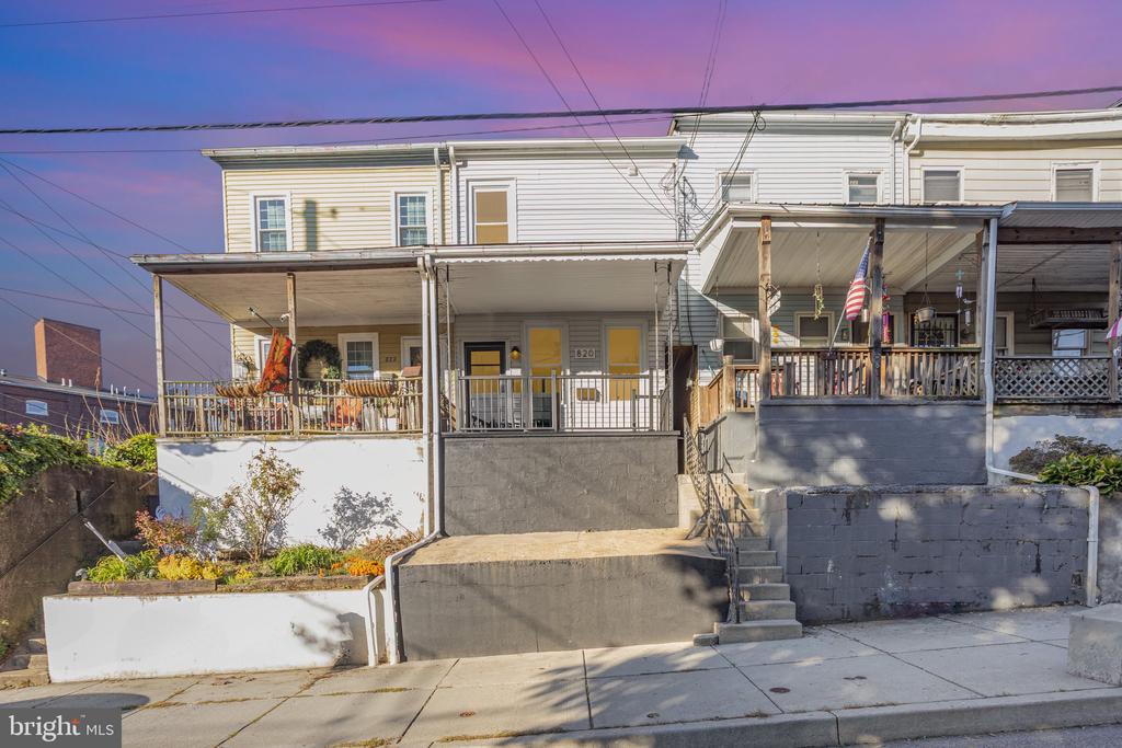 820 PLANE STREET