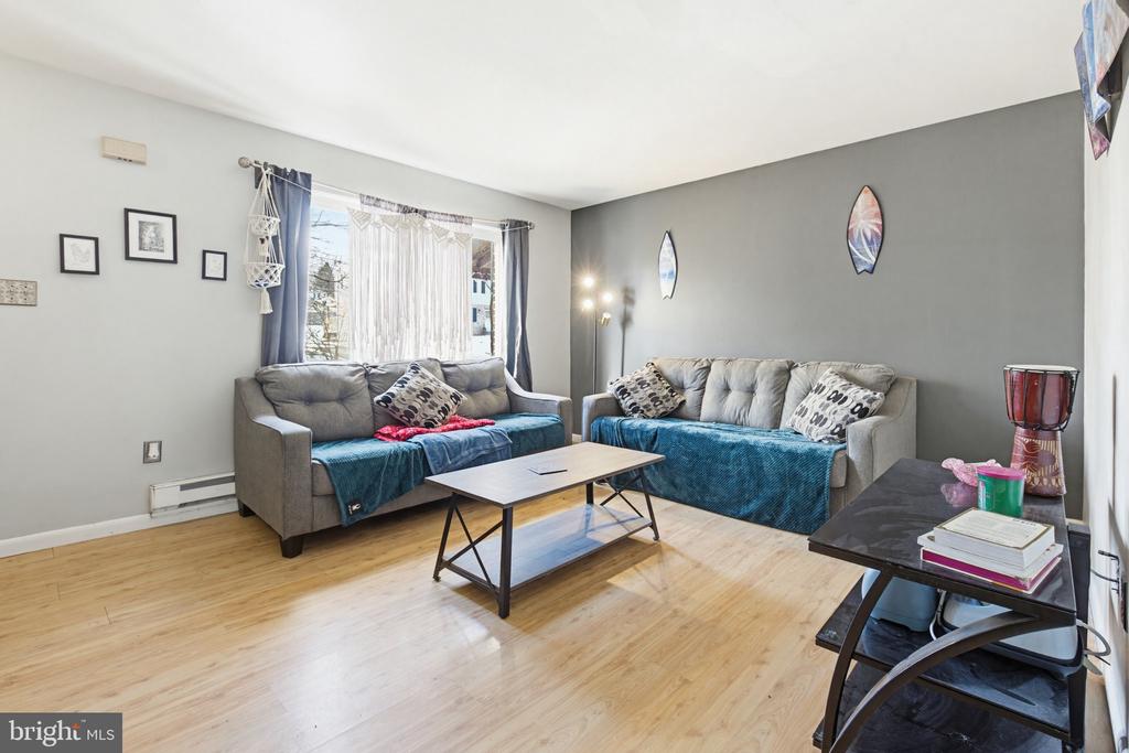 1038 MONTICELLO LANE