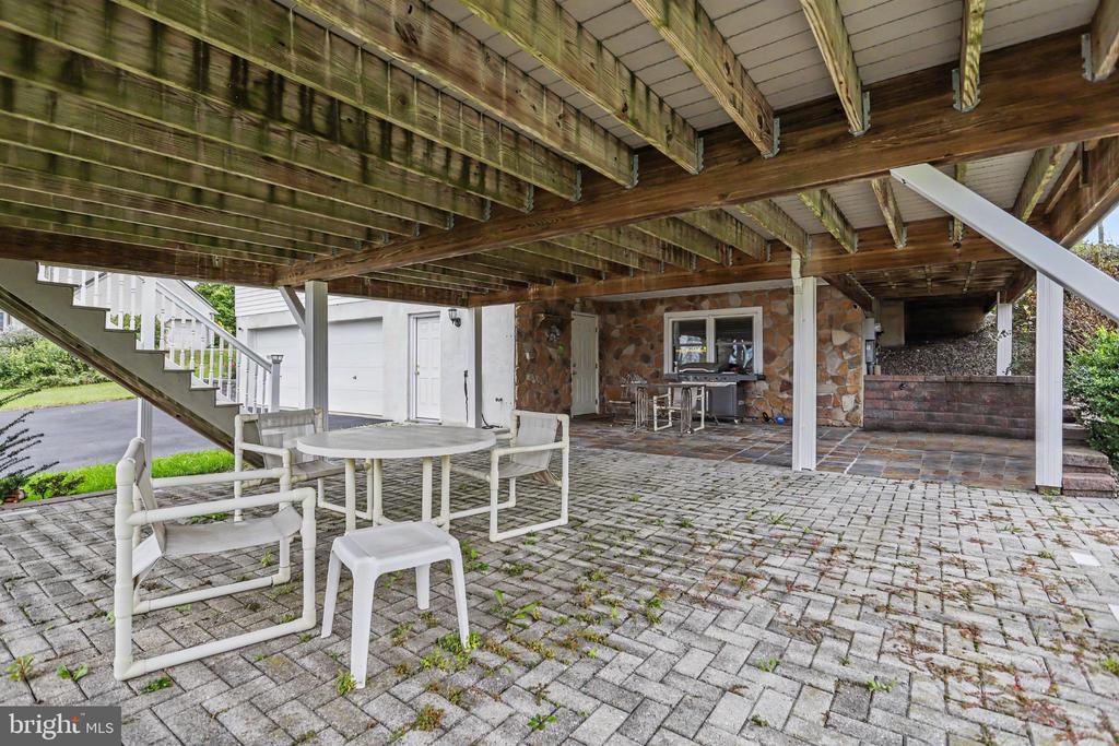 1409 RIDGE ROAD
