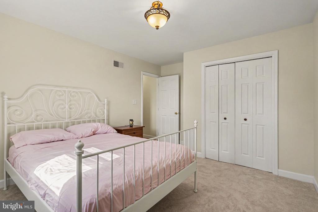 1409 RIDGE ROAD