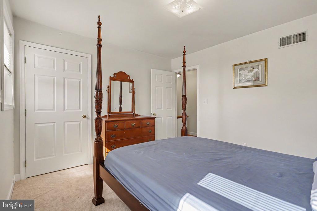1409 RIDGE ROAD
