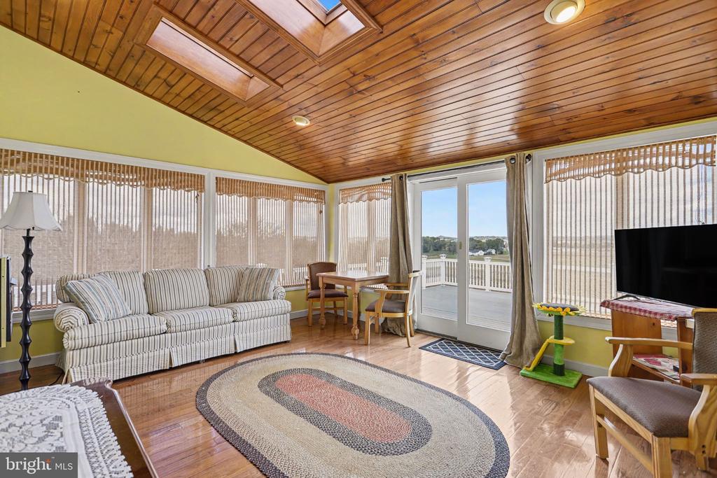 1409 RIDGE ROAD