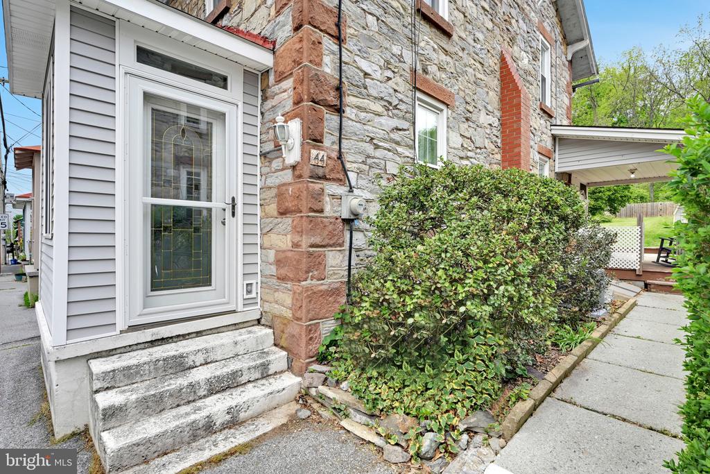 354 BOYD STREET