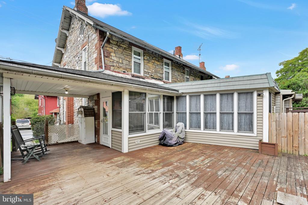 354 BOYD STREET