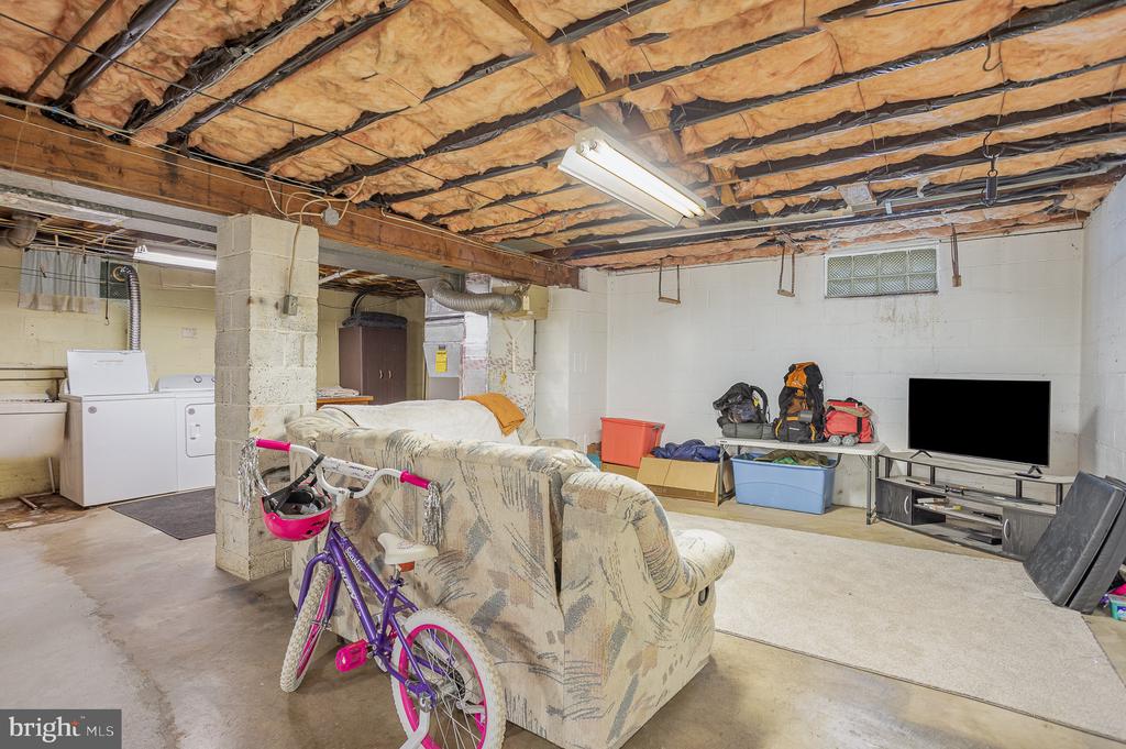 820 GUNNISON ROAD