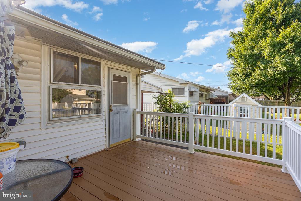 820 GUNNISON ROAD