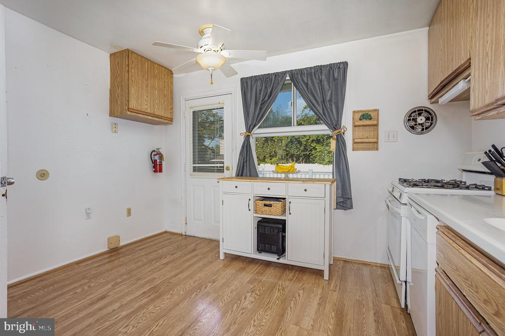 820 GUNNISON ROAD