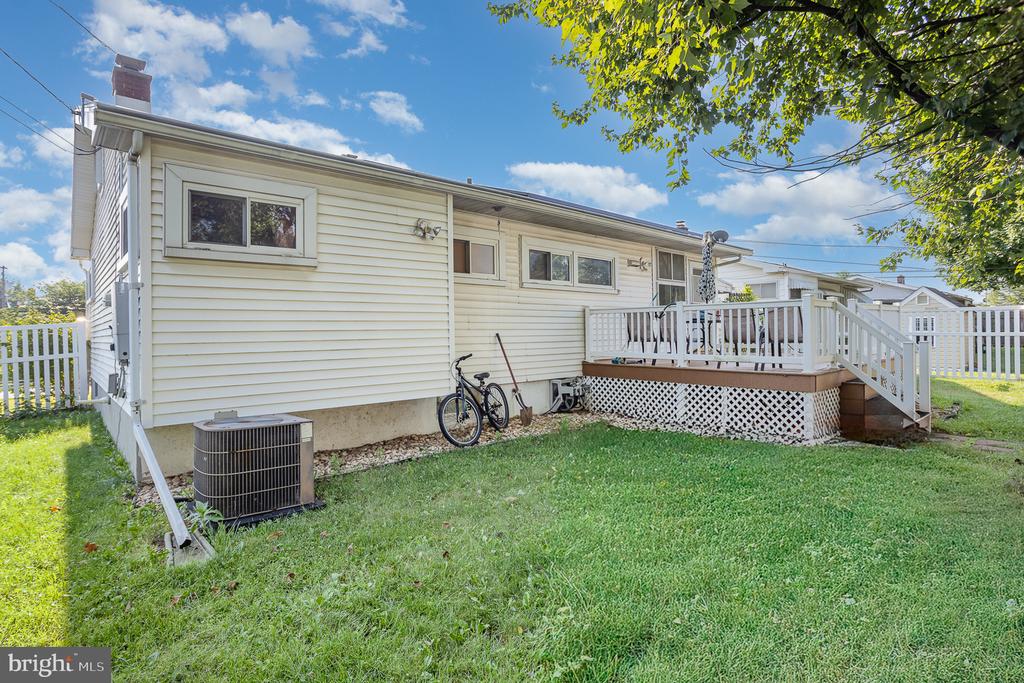 820 GUNNISON ROAD