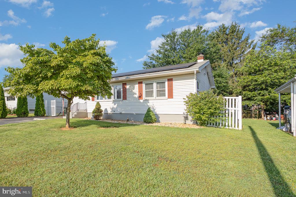 820 GUNNISON ROAD